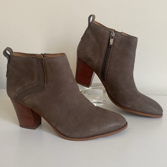 Franco Sarto Atlas Leather Ankle Booties - Picture 2 of 16